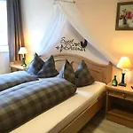 Gaestehaus Frankenwaldhof アパート